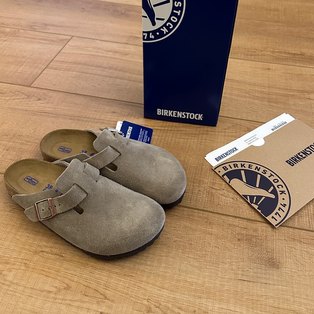 NIB Birkenstock Boston Suede Clogs- 38 (7-7.5)